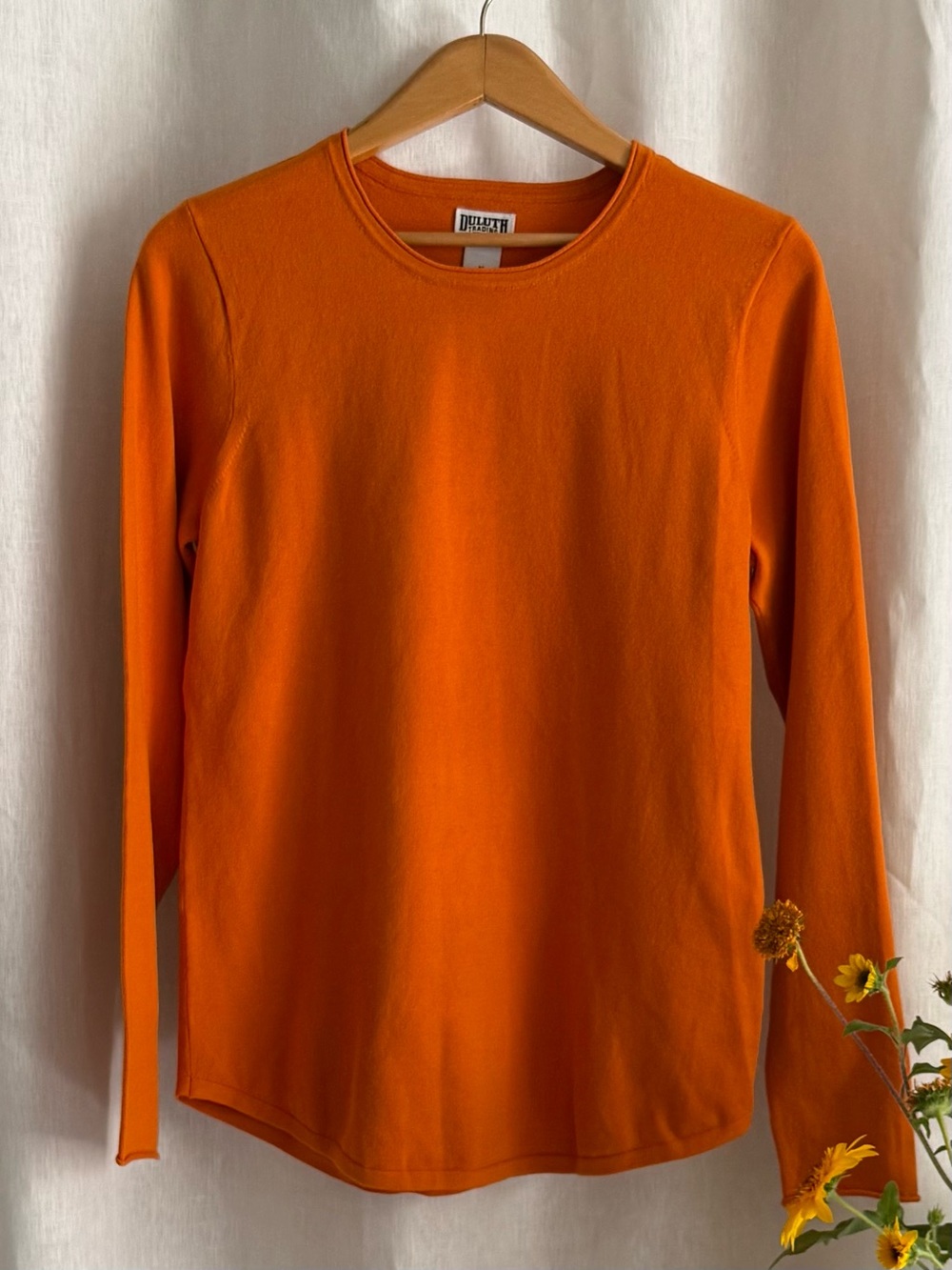NWT Duluth Trading Shiftless Crewneck Sweater M Spiced Cider Orange Cotton